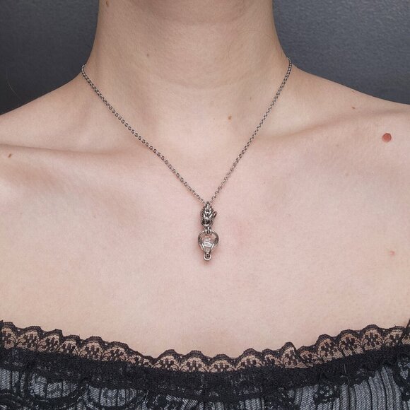 Whimsical fairy crystal necklace with a dainty silver chain ✦ Medieval elf style - Picture 1 of 7
